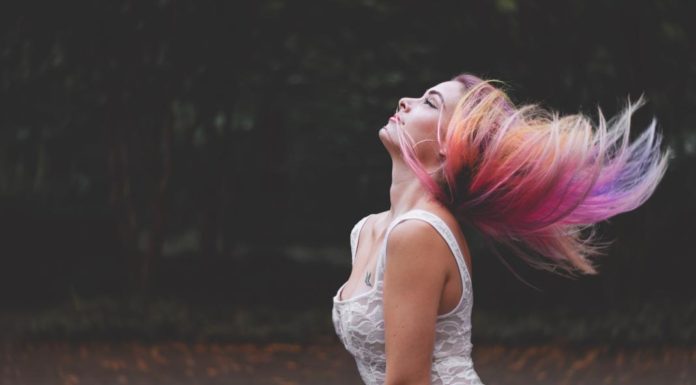 What to Wear on a First Date? We Asked the Experts!