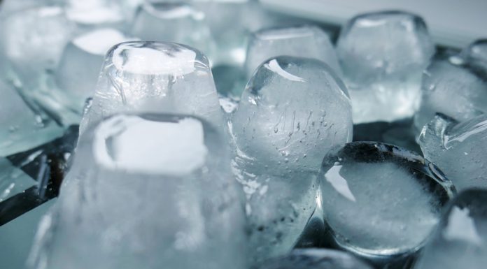 A Piece of Ice Cube can be Magical for Your Skin